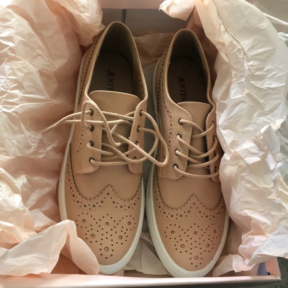New Blush Oxford Sneakers - Picture 2 of 6